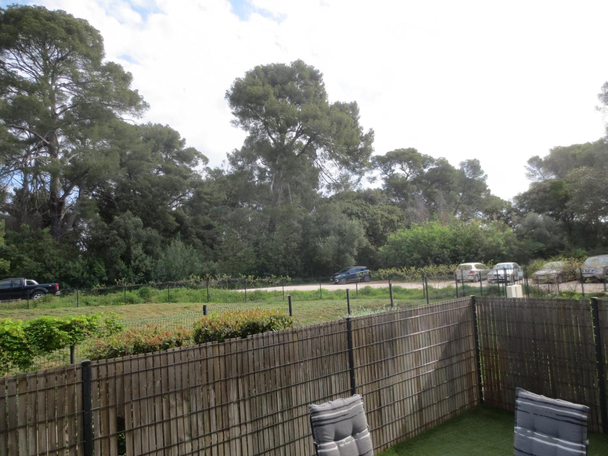 Appartement Rez De Jardin T3 Recent Et Calme Au Nouvelles Terres A La Londe Les Maures Extérieur photo