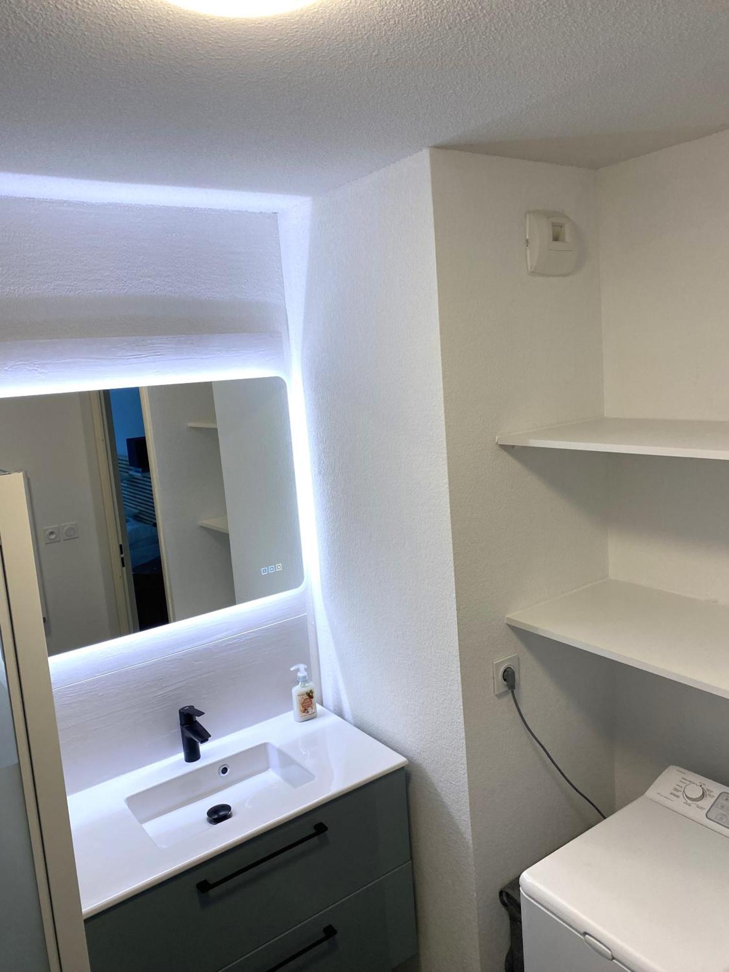 Appartement Rez De Jardin T3 Recent Et Calme Au Nouvelles Terres A La Londe Les Maures Extérieur photo