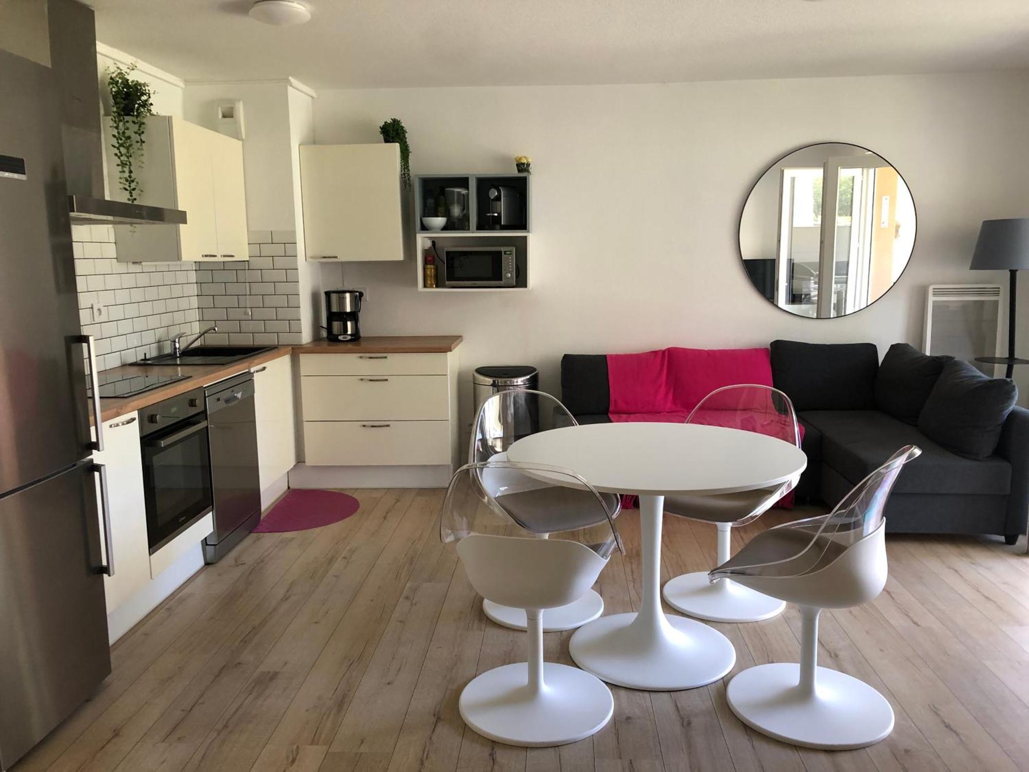 Appartement Rez De Jardin T3 Recent Et Calme Au Nouvelles Terres A La Londe Les Maures Extérieur photo